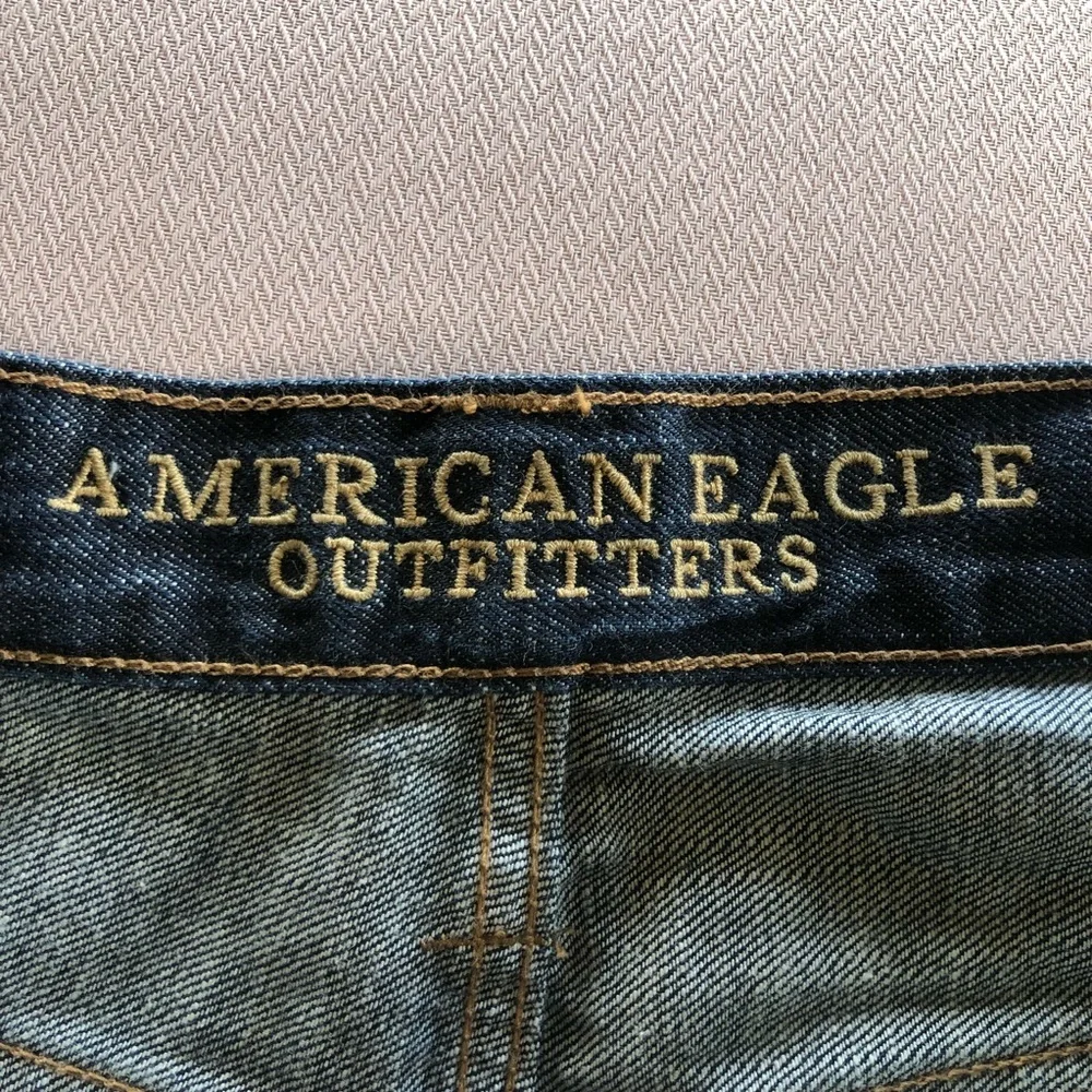 American Eagle Outfitters mend relaxed straight jeans 29/30
